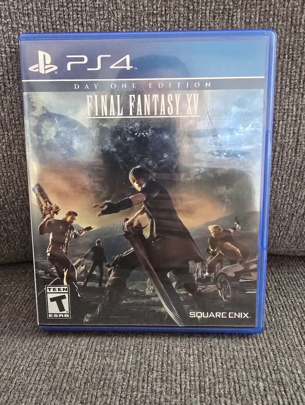 PlayStation 4 Final Fantasy XV Day One Edition - Blue